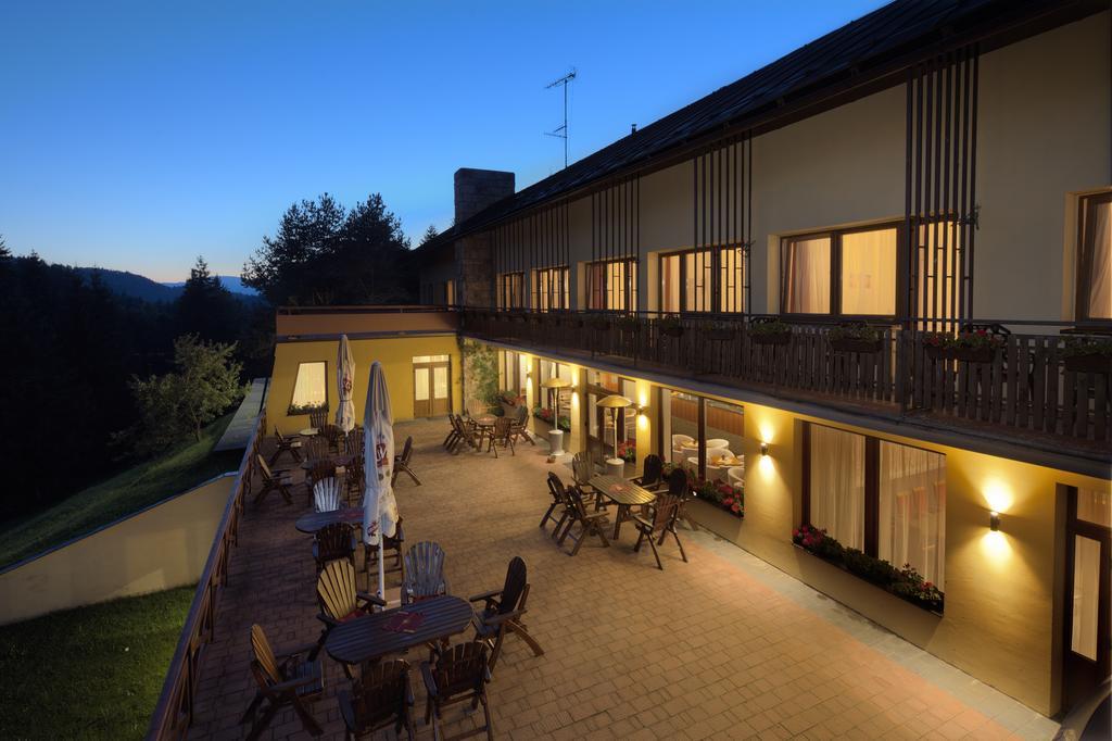 Holiday Park Orava Apartments โดลนีคูบีน ภายนอก รูปภาพ